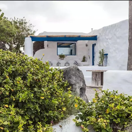 Seaside La Graciosa *