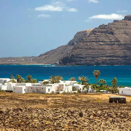 Seaside La Graciosa * Pedro Barba